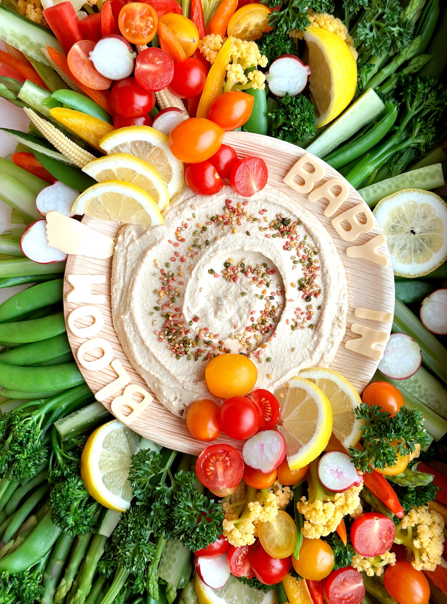 Cruditรฉs & Dips Platter