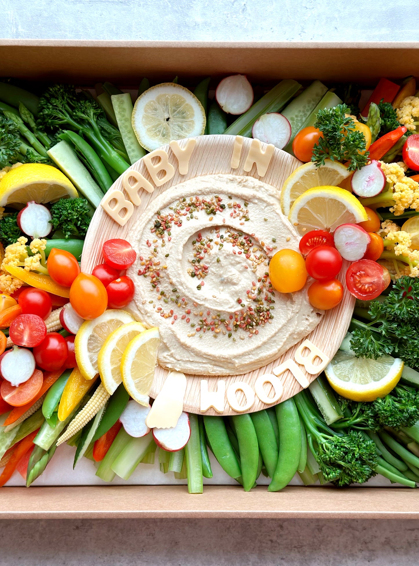 Cruditรฉs & Dips Platter